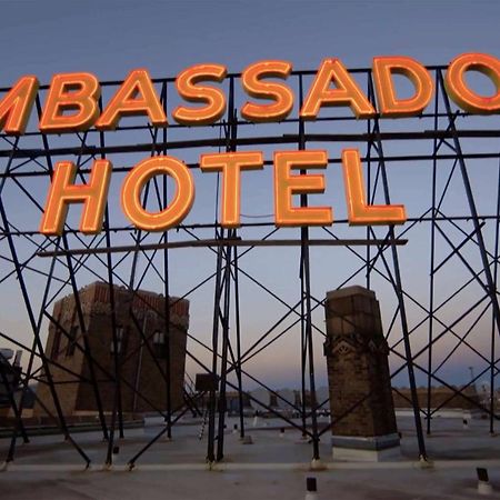 Ambassador Hotel Milwaukee, Trademark Collection By Wyndham Luaran gambar
